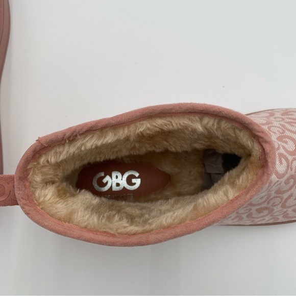 G‎ By Guess GBG Alena LOGO Short Faux Fur Winter Boots Ankle Booties Pink (NWOT) - Picture 4 of 8